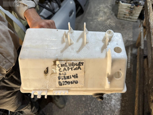 Orjinal Çıkma Chevrolet Captiva Su Fıskiye Bidonu - Temiz