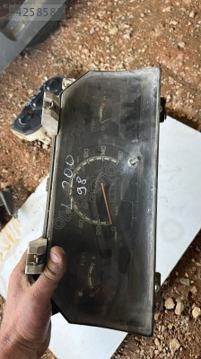 1998 MİTSUBİSHİ L200 ÇIKMA HATASIZ KM SAATİ