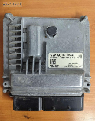 04L907445 DCM6.2V GOLF 7 MOTOR BEYNİ (BRC)