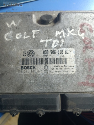 Volkswagen Golf 4 1.9 TDI bora 1.9 TDI motor beyni 038906018BL