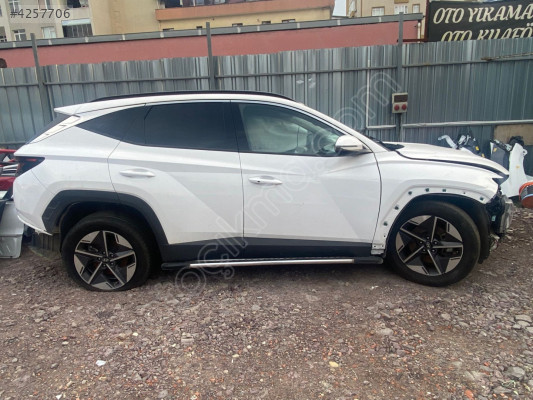 HYUNDAİ TUCSON SAĞ ÖN ÇAMURLUK SÖKME 2021-2025