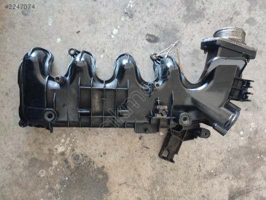 Citroen C4  1.4 dv 6 çıkma Emme manifolt u