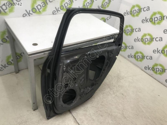 AUDI A4 2018 2021 SAĞ ARKA KAPI ÇIKMA 8W0833052