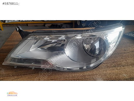 2010 VW Tiguan Sol Ön Far - Ünallar Oto Çıkma Yedek Parça