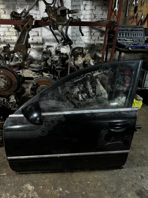 AUDİ A8 SOL ÖN KAPI