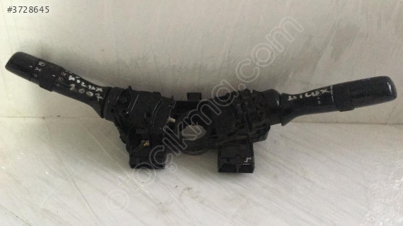 TOYOTA HİLUX VİGO SİNYAL VE SİLECEK KOLU