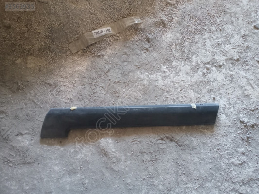 Renault 9 Ön Sağ Kapı Üst Kaplama Plastik Orijinal Siyah