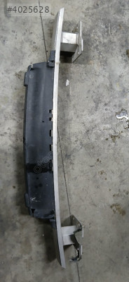 Citroen c4 çıkma ön tampon demiri