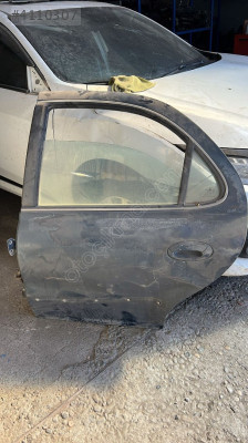Megane sol arka kapı