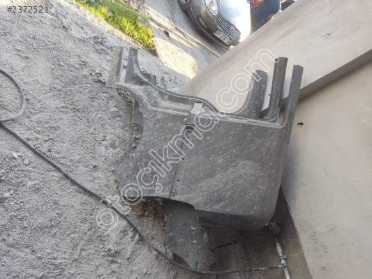 Fiat Fiorino sol arka çamurluk kapalı kasa