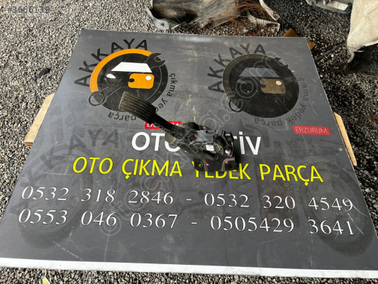 1600A149 Mitsubishi L200 Gaz Pedalı Orjinal Çıkma