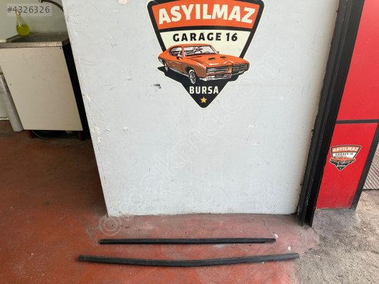 PEUGEOT 2008 ÖN KAPI CAM ÇITASI ORJİNAL