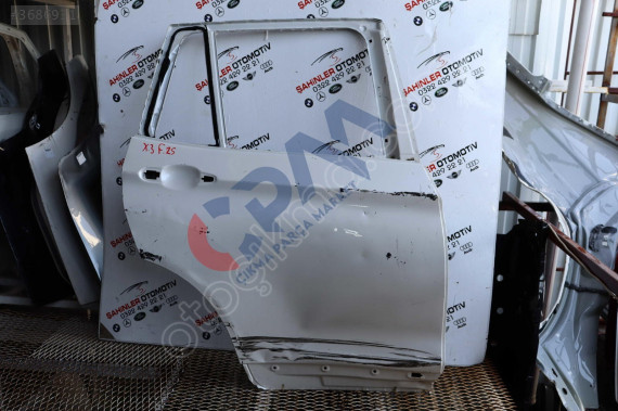 BMW X3 F25 SAĞ ARKA KAPI