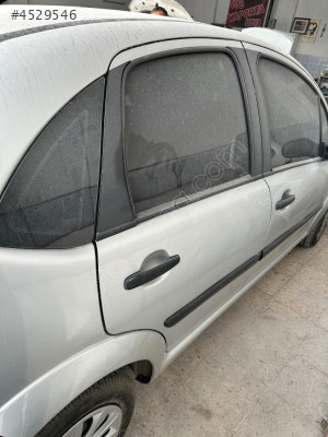 Citroen c3 sağ arka kapı