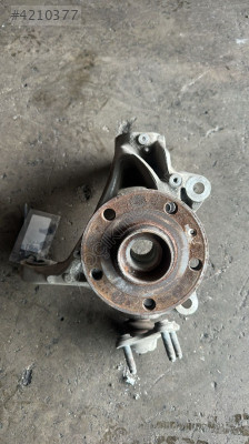 Volkswagen passat 15-22 sağ ön taşıyıcı