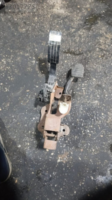 RENAULT CLİO 4 PEDAL ORJİNAL ÇIKMA