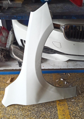 VOLVO S60 SAĞ ÖN ÇAMURLUK