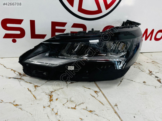 Peugeot 3008 sol ön far (çıkma)