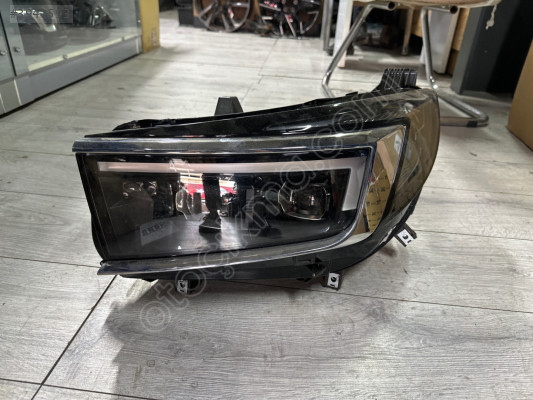 Opel grandland X ön sol far