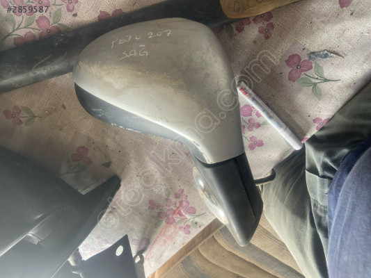 Peugeot 207 sağ dikiz aynası
