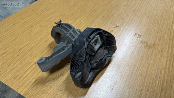 2018-23 MODEL DACIA DUSTER ORJ ÇIKMA MOTOR KULAĞI