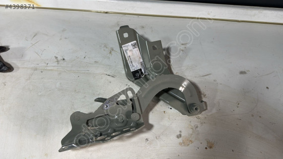 MERCEDES E SERİ W214 SOL KAPUT MENTEŞESİ 2148801300