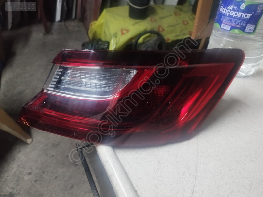 Renault Megane çıkma sağ dış stop