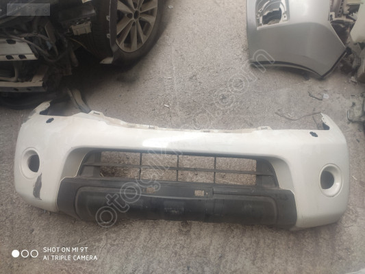 NAVARA NISSAN ÖN TAMPON - MİL OTO ÇIKMA PARÇALARI