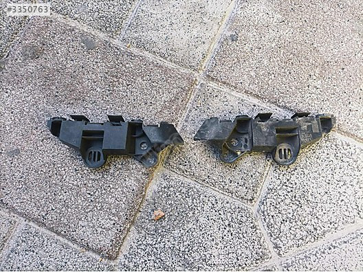 OPEL CORSA E ÖN TAMPON BRAKETİ ÇIKMA ORJİNAL YEDEK PARÇA