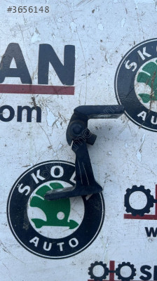 5H0831402 Passat b8.5 b8 ön arka uyumlu sağ kapı alt menteşesi
