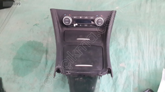 Mercedes CLA TORPİDO KONSOL