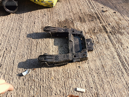 HONDA CRV ÖN TAMPON BRAKETİ 71129-T1V-E010-M1