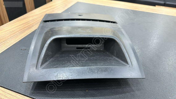 2003-09  RENAULT MEGANE 2 HATASIZ ORJ ÇIKMA  GÖĞÜS ÜST PARÇASI
