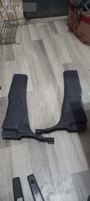 Ford Connect orta direk alt plastikleri