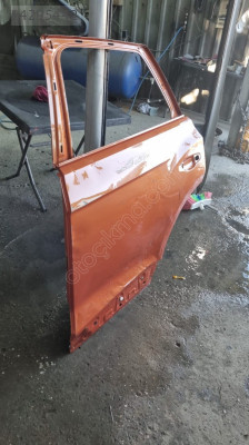 Wolksvagen t.roc 2021 model sol arka kapi