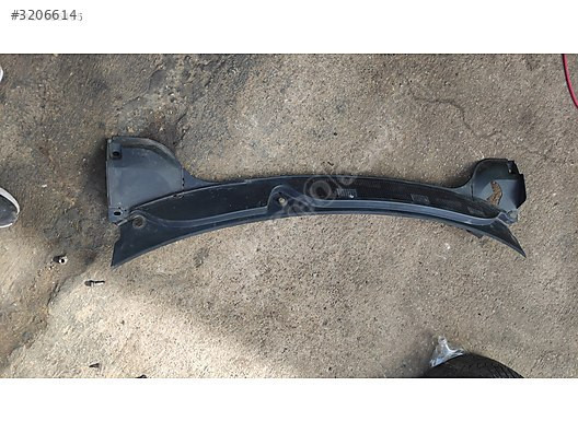 HYUNDAİ ACCENT ERA ÖN CAM IZGARASI