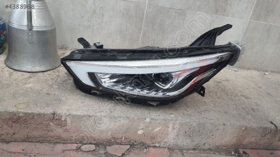 mg zs sol ön far sefalılar oto cıkma