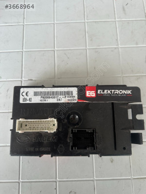 8200943317 Renault TRAFIC 2.0 dCi 2001 UCH  Module