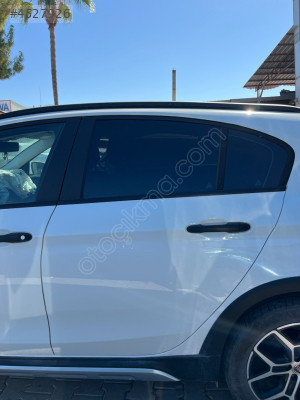 FİAT EGEA CROSS SOL ARKA KAPI  ORİJİNAL SÖKME  - 52161646