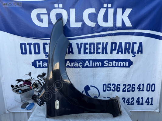 Ford Focus 2 Sağ Ön Çamurluk ORJİNAL