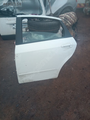 Fiat Linea sol arka kapı Beyaz renk dolu hatasiz