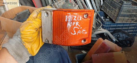 İSUZU NPR SAĞ SİNYAL