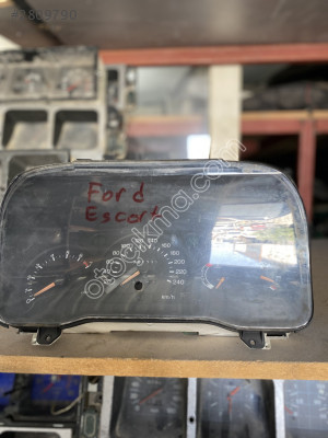 Ford escort 1.6 gösterge paneli
