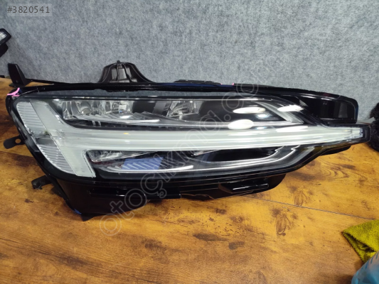 VOLVO V60 ÇIKMA ORJİNAL SAĞ - SOL FAR