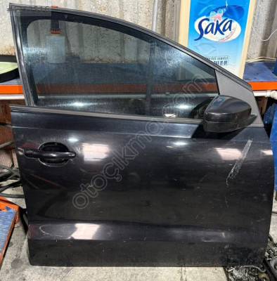 VOLKSWAGEN POLO 2010-11 SAĞ ÖN KAPI