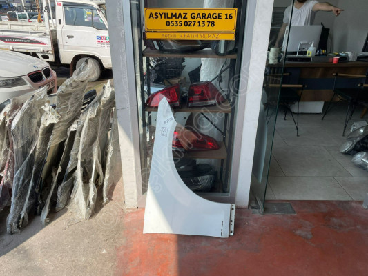 MERCEDES W204 C SERİSİ SAĞ ÖN ÇAMURLUK ORJİNAL