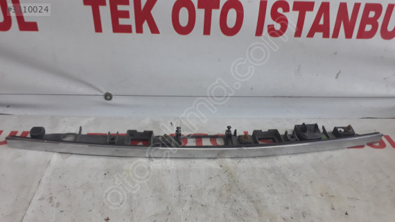 Mercedes C 204 BAGAJ NİKELAJI A2047400993