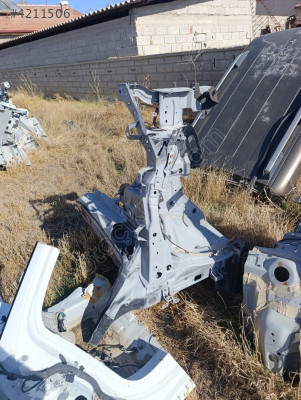 Fluence sağ ön podya şase