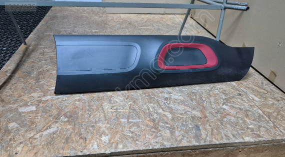 Citroen C5 Aircross Sağ Ön Kapı Bandı