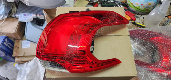 PEUGEOT 2008 SAG SOL STOP SİFİR 9678074280